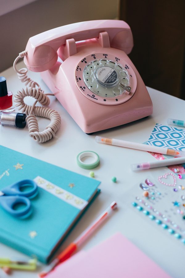 Plongez dans l'univers envoûtant de telephone rose